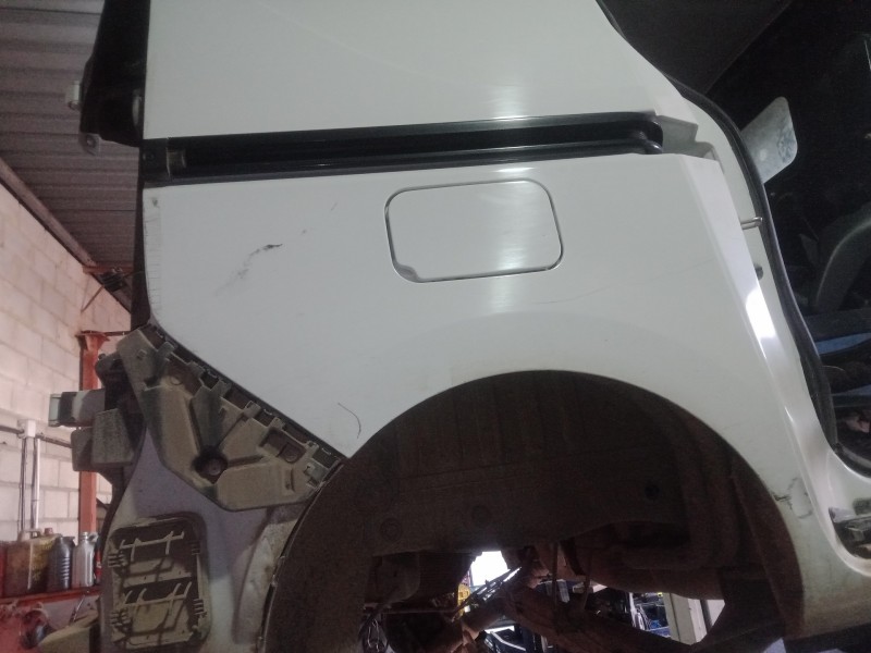 Recambio de aletin trasero derecho para dacia dokker express 1.5 dci diesel fap cat referencia OEM IAM   