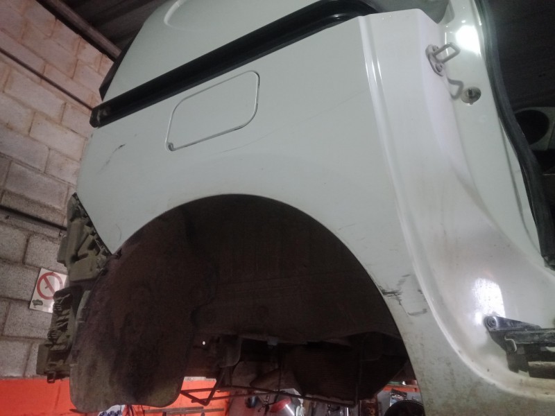 Recambio de aletin trasero derecho para dacia dokker express 1.5 dci diesel fap cat referencia OEM IAM   