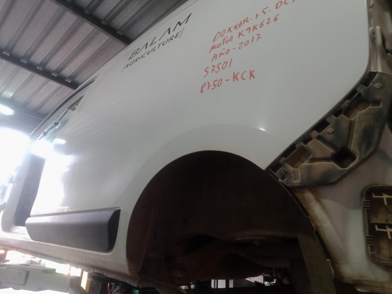 Recambio de aletin trasero izquierdo para dacia dokker express 1.5 dci diesel fap cat referencia OEM IAM   