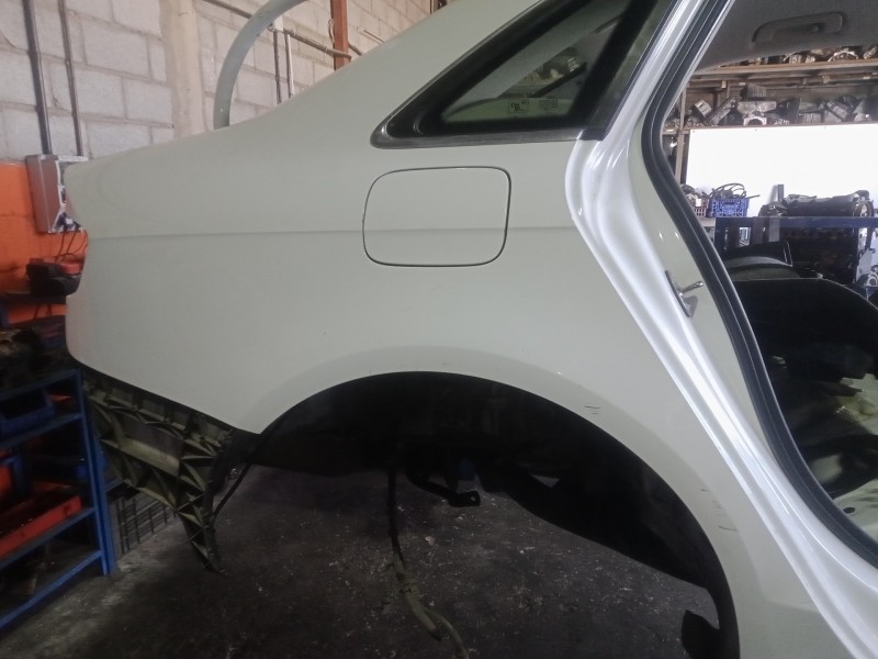 Recambio de aletin trasero derecho para audi a4 ber. (b8) 1.8 16v tfsi referencia OEM IAM   