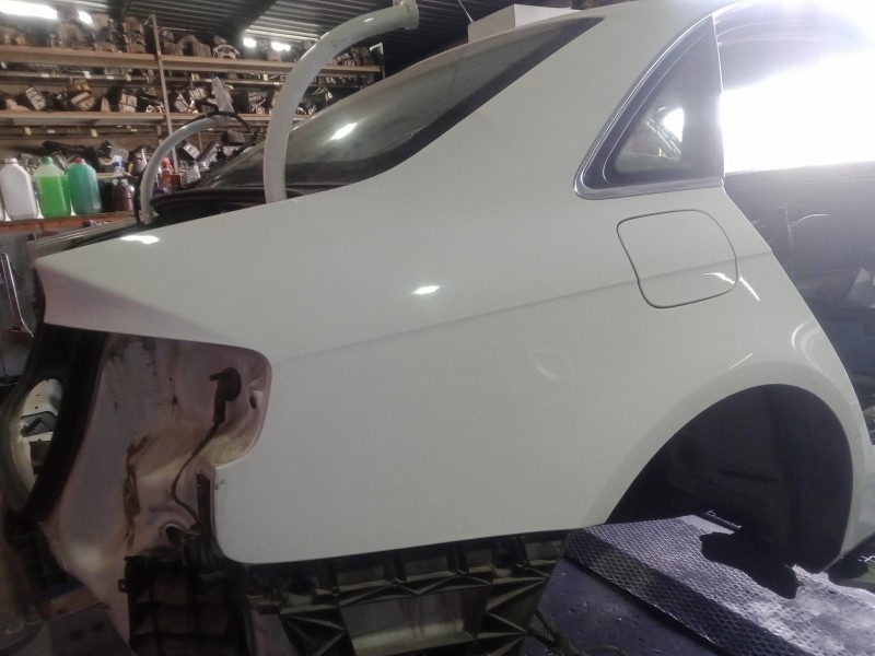 Recambio de aletin trasero derecho para audi a4 ber. (b8) 1.8 16v tfsi referencia OEM IAM   