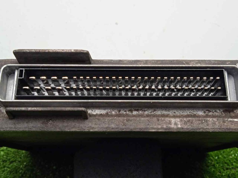 Recambio de centralita motor uce para renault clio ii fase i (b/cbo) 1.2 referencia OEM IAM 7700111151-Z16511366-7700868294  SAG