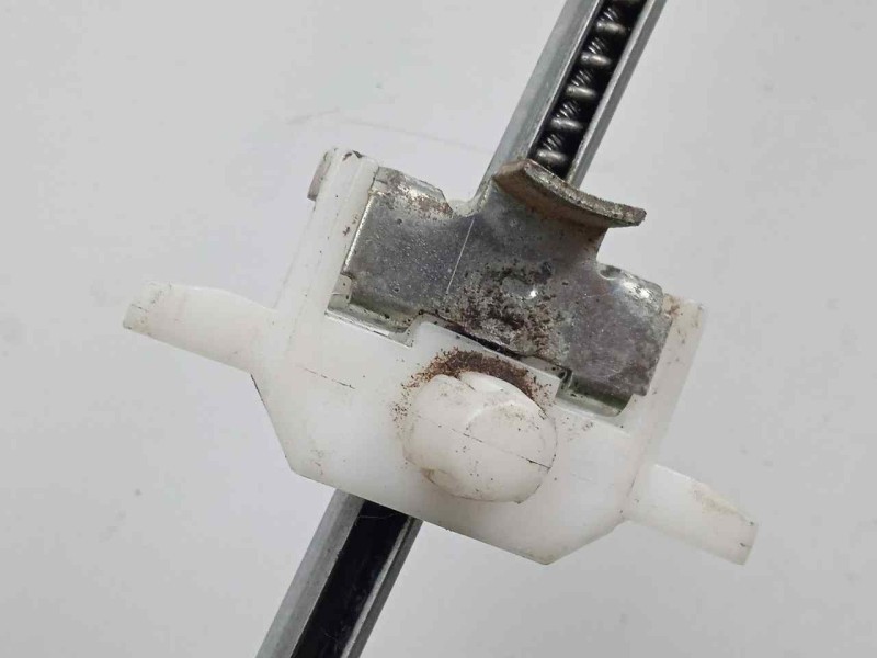 Recambio de elevalunas delantero izquierdo para vehiculos fuera decreto ley microcar / cuadriciclo / tricilo combustion referenc