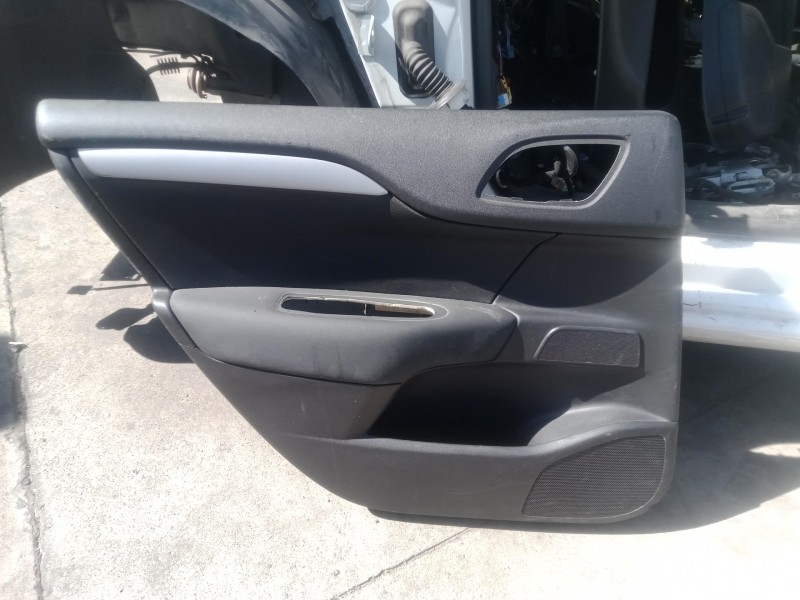 Recambio de guarnecido puerta trasera izquierda para citroën c4 lim. 1.6 hdi fap referencia OEM IAM   