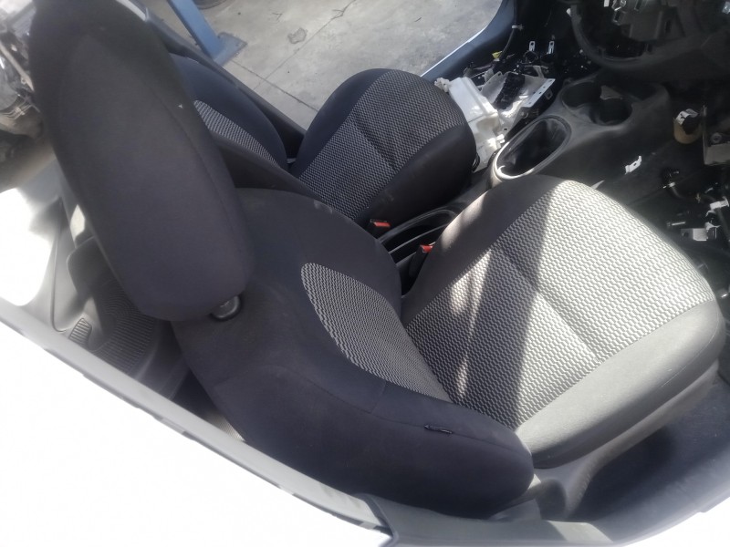 Recambio de asiento delantero derecho para nissan micra (k13) 1.2 cat referencia OEM IAM   