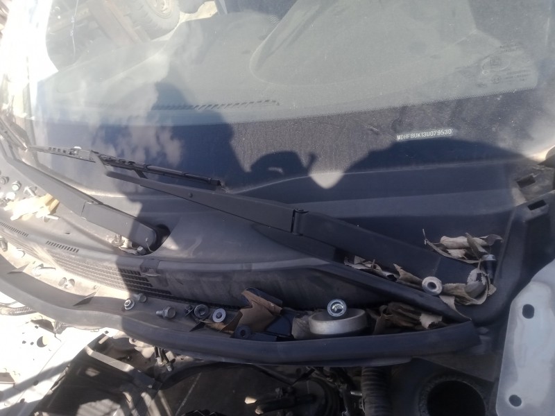 Recambio de brazo limpia delantero izquierdo para nissan micra (k13) 1.2 cat referencia OEM IAM   