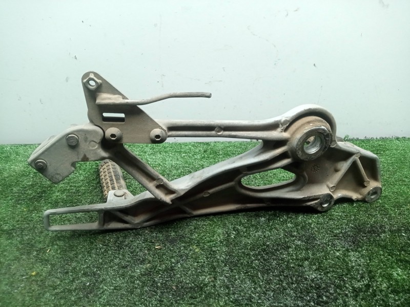 Recambio de posapie para honda fmx 650 (rd12) fx 650 vigor  (rd09) referencia OEM IAM  IZQUIERDO 