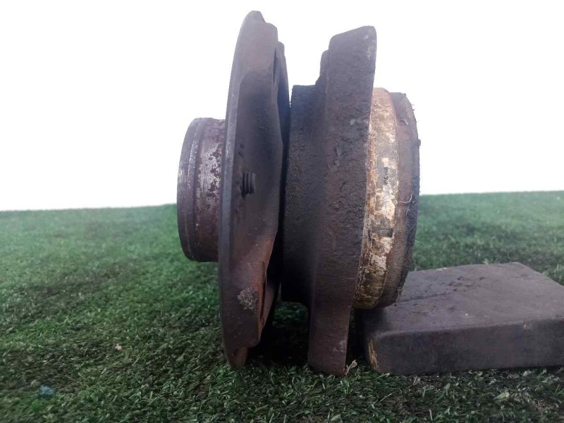 Recambio de buje para audi a4 berlina (8e) 2.0 tdi referencia OEM IAM SIN REFERENCIA 4.TORNILLOS 5X112