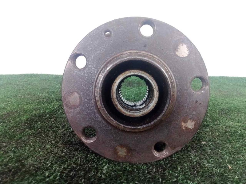 Recambio de buje para audi a4 berlina (8e) 2.0 tdi referencia OEM IAM SIN REFERENCIA 4.TORNILLOS 5X112