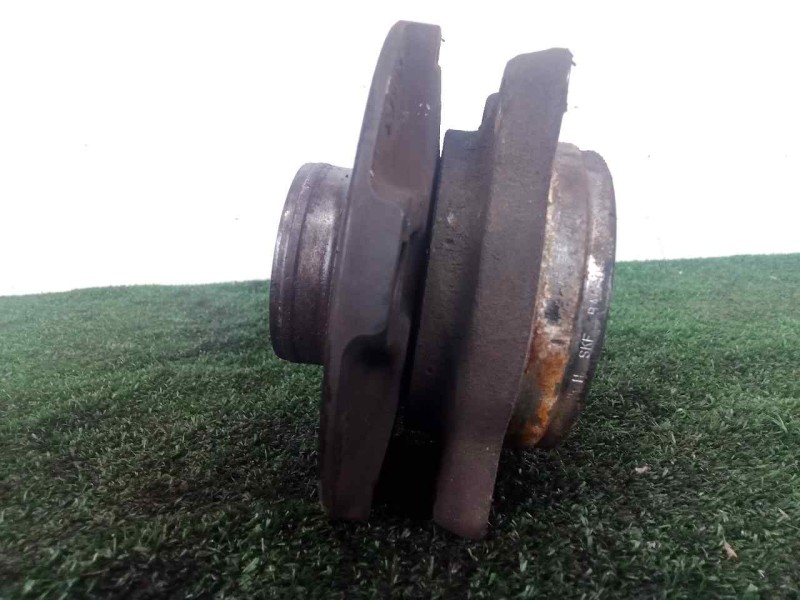 Recambio de buje para audi a4 berlina (8e) 2.0 tdi referencia OEM IAM SIN REFERENCIA 4.TORNILLOS 5X112