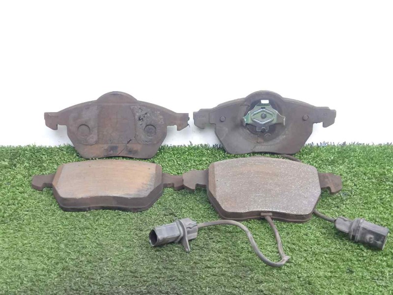 Recambio de pastillas frenos delanteras para audi a4 berlina (8e) 2.0 tdi referencia OEM IAM 2301802 TEXTAR 
