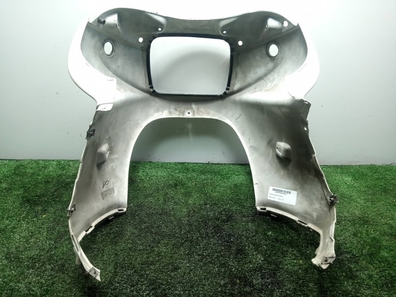 Recambio de carenado delantero para bmw f 650 referencia OEM IAM 46632346244  