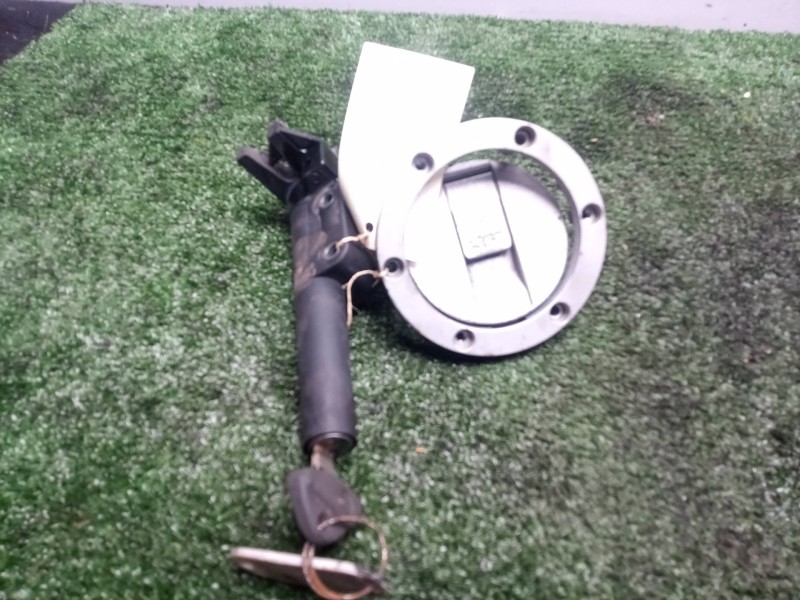 Recambio de tapon combustible para bmw f 650 referencia OEM IAM   