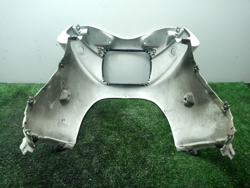 Recambio de carenado delantero para bmw f 650 referencia OEM IAM 46632346244  