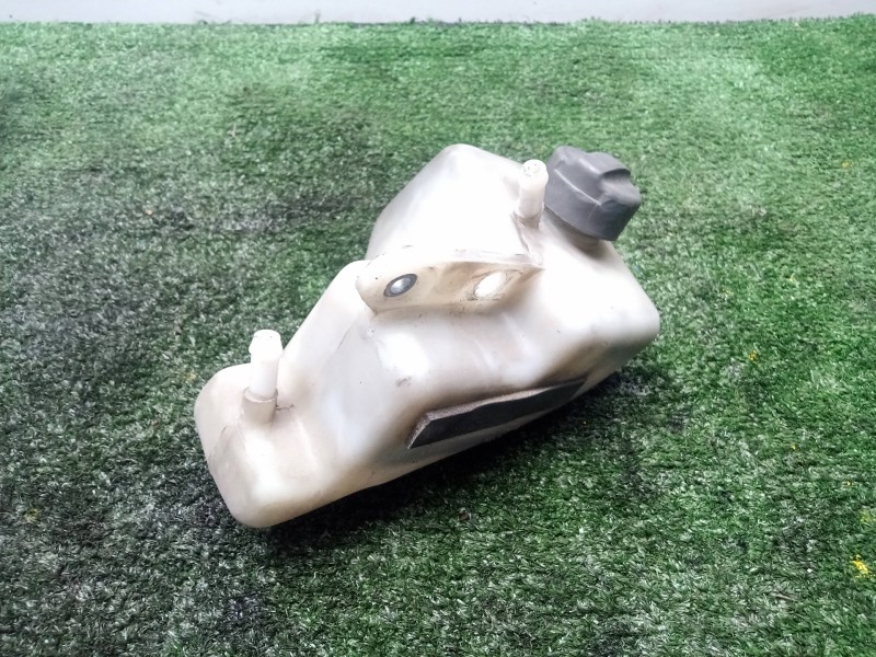 Recambio de deposito expansion para bmw f 650 referencia OEM IAM 17112345015  