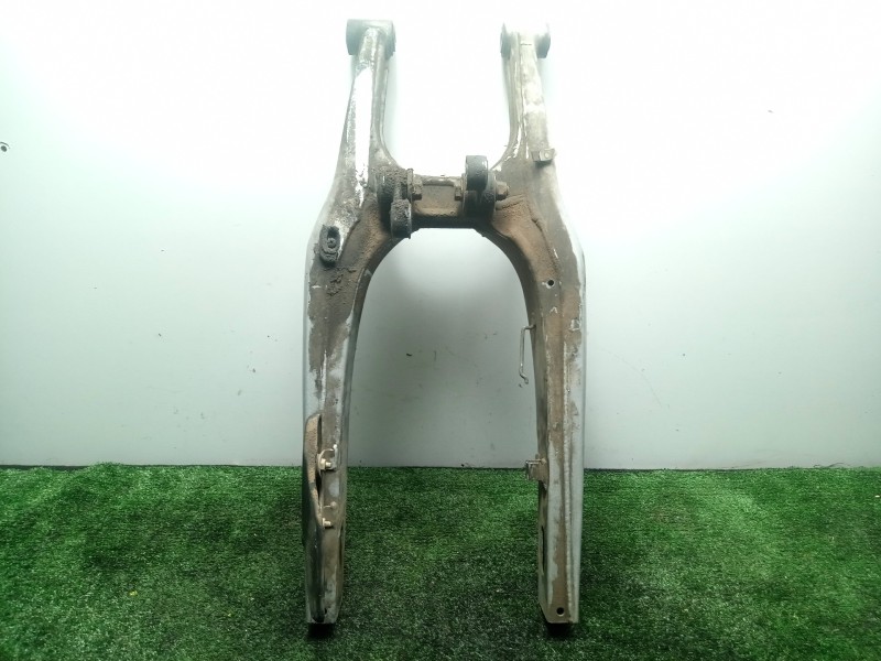 Recambio de basculante para bmw f 650 referencia OEM IAM   