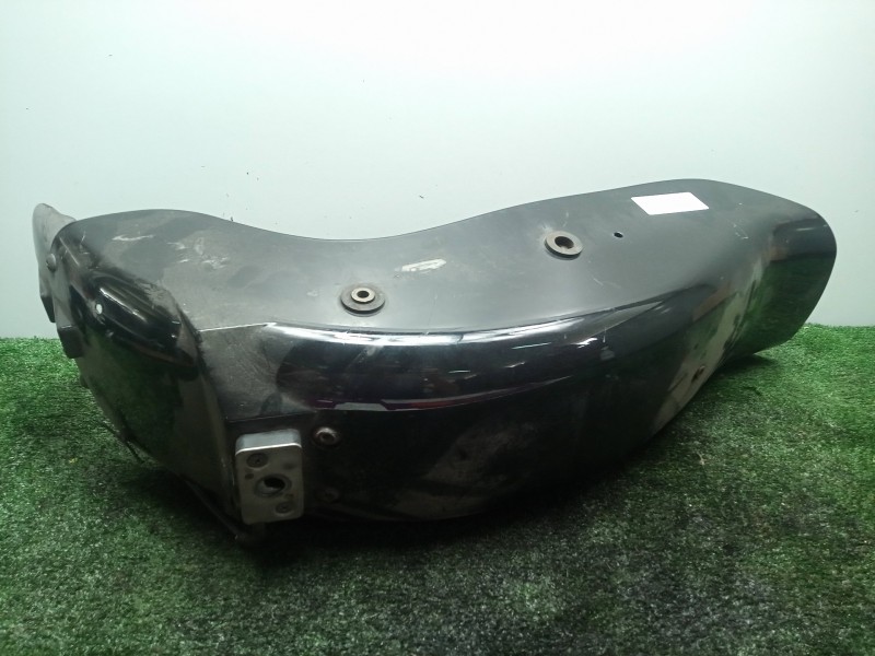 Recambio de guardabarros trasero para suzuki gz 125/250 referencia OEM IAM   
