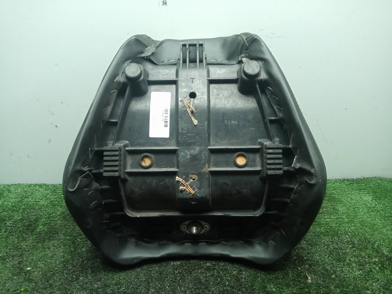 Recambio de asiento moto para suzuki gz 125/250 referencia OEM IAM  CONDUCTOR 
