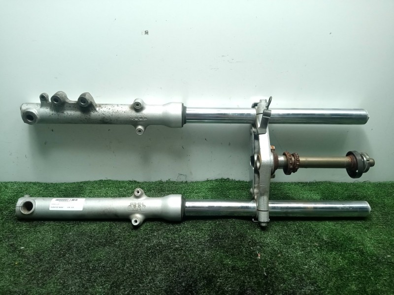 Recambio de horquilla para suzuki gz 125/250 referencia OEM IAM   