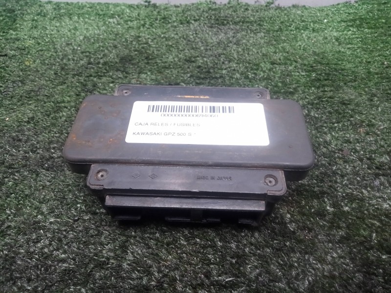 Recambio de caja reles / fusibles para kawasaki gpz 500 s referencia OEM IAM 260211070  