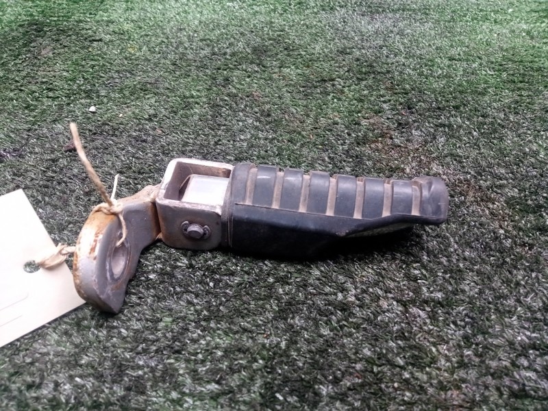 Recambio de posapie para kawasaki gpz 500 s referencia OEM IAM  TRASERO DERECHO