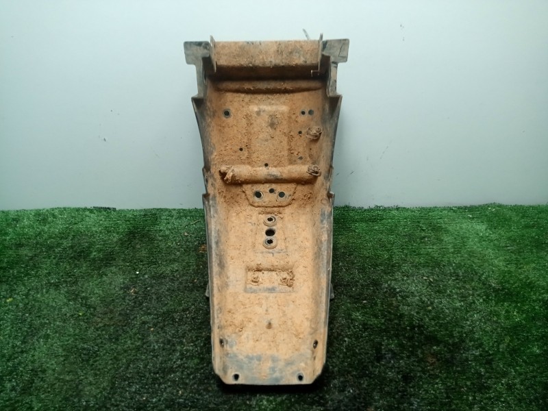 Recambio de guardabarros trasero para suzuki dr 125/250/400 (1985-2000) referencia OEM IAM   