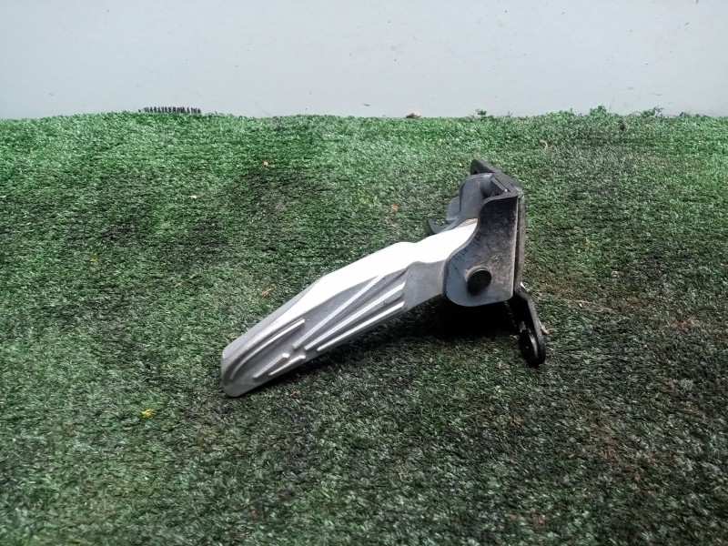 Recambio de posapie para sym jet4 r 50 referencia OEM IAM  IZQUIERDO 