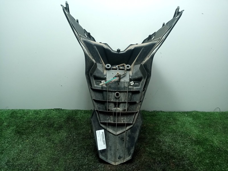 Recambio de guardabarros trasero para sym jet4 r 50 referencia OEM IAM 80100X8A0000  