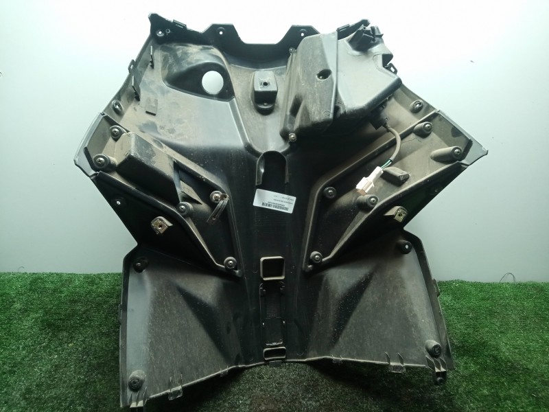 Recambio de carenado delantero para sym jet4 r 50 referencia OEM IAM 81131X8A0000  