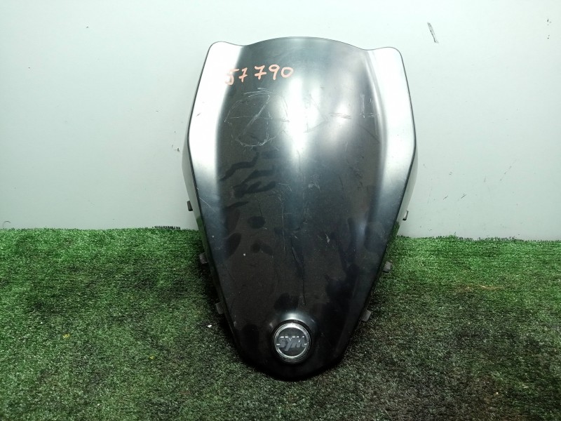 Recambio de molduras delanteras para sym jet4 r 50 referencia OEM IAM   