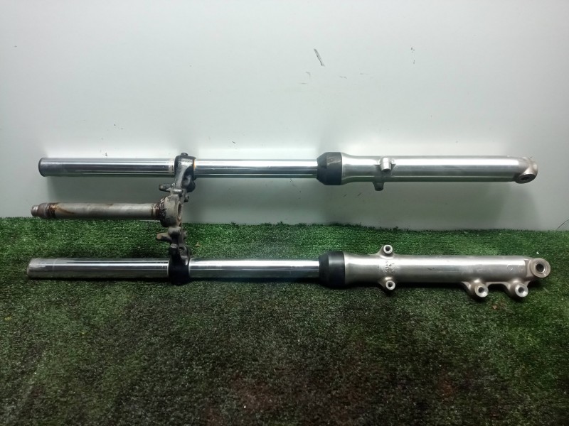 Recambio de horquilla para suzuki gs/gn/tu 125/250 (1988-1999) referencia OEM IAM   