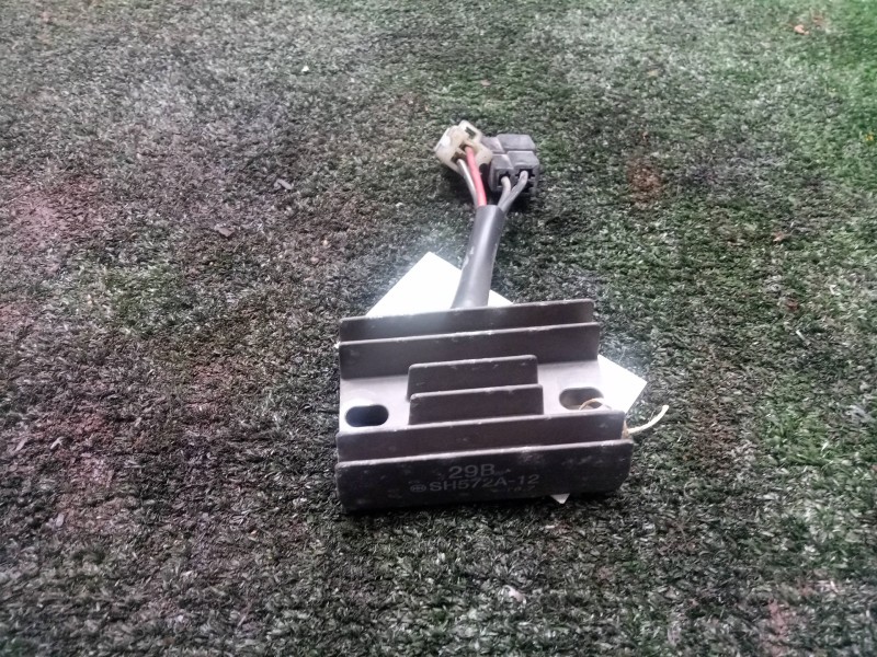 Recambio de modulo electronico para suzuki gs/gn/tu 125/250 (1988-1999) referencia OEM IAM SH572A12  