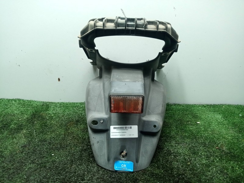 Recambio de guardabarros trasero para hyosung gt 125/250/650 referencia OEM IAM 63111HM81  