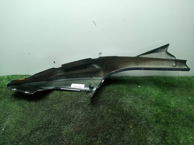 Recambio de carenado derecho para hyosung gt 125/250/650 referencia OEM IAM 47111HM81  