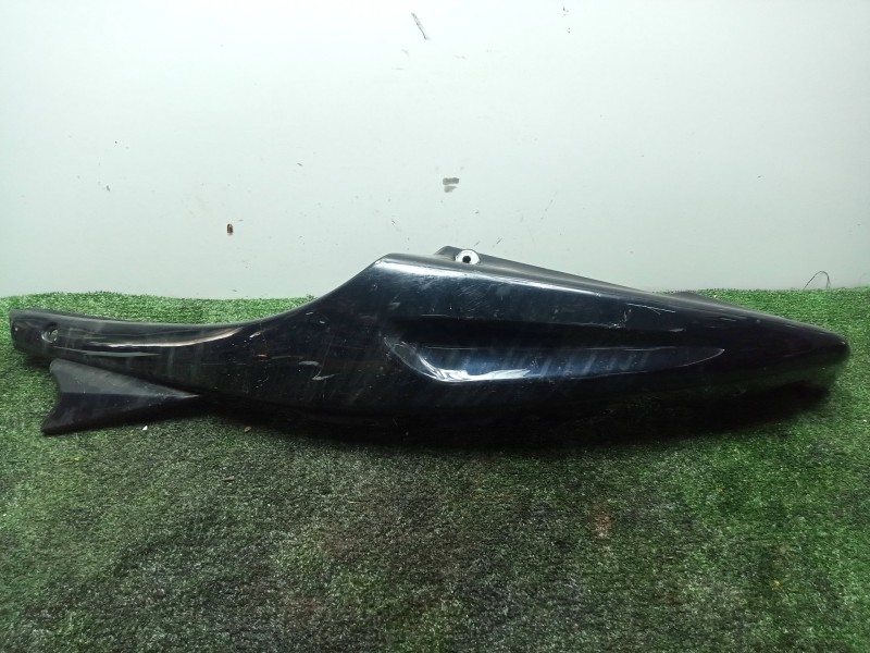 Recambio de carenado izquierdo para hyosung gt 125/250/650 referencia OEM IAM 47211HM81  