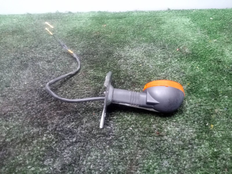 Recambio de piloto delantero izquierdo para hyosung gt 125/250/650 referencia OEM IAM  AMBAR 