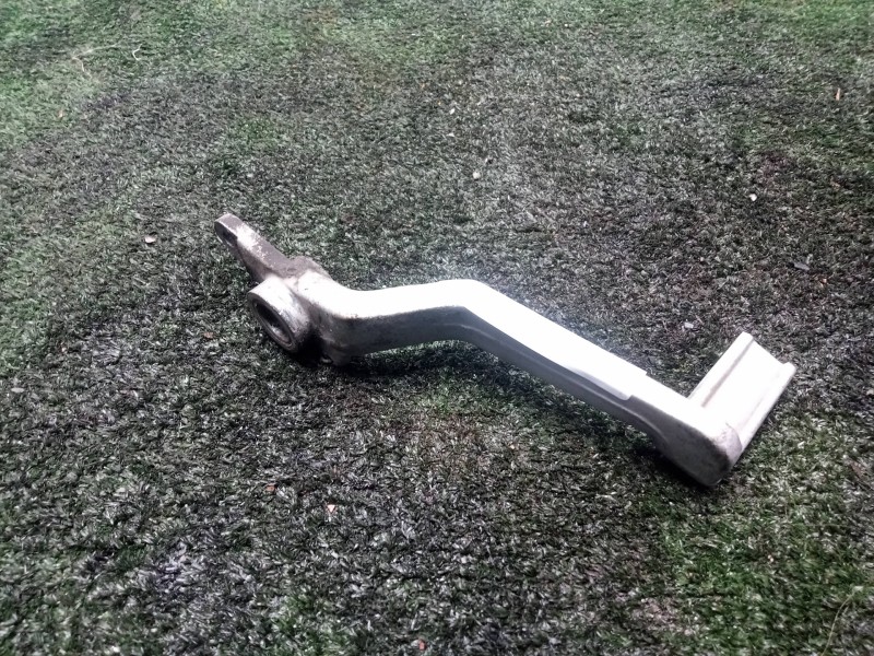 Recambio de pedal freno para hyosung gt 125/250/650 referencia OEM IAM   