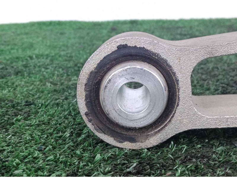 Recambio de soporte motor trasero para volvo s60 lim. 2.0 diesel cat referencia OEM IAM 30793322  