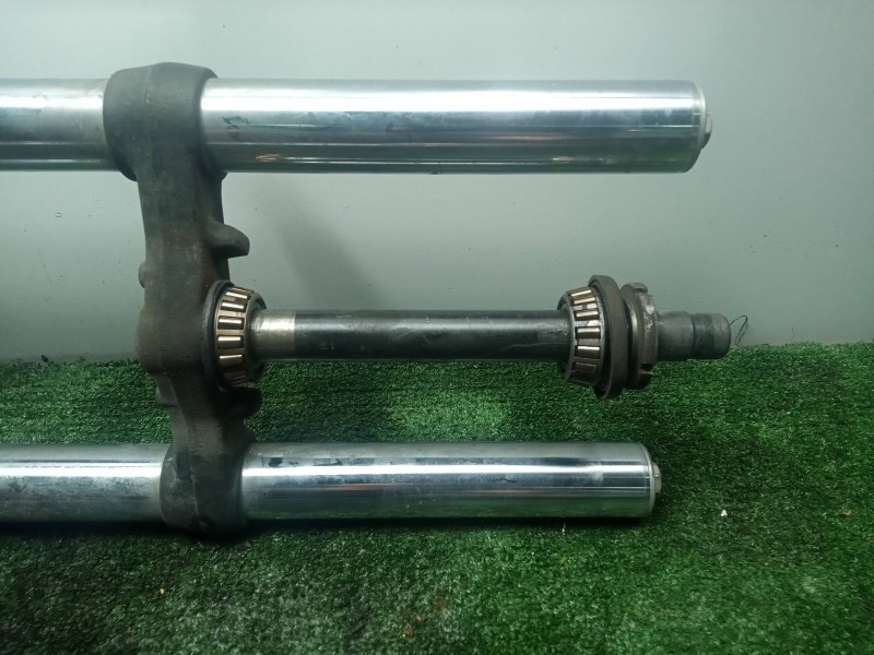 Recambio de horquilla para bmw f 650 referencia OEM IAM 2345003 - 2345002  