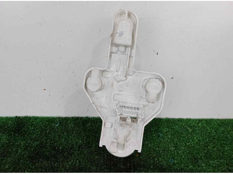 Recambio de portalamparas para renault megane ii classic berlina 1.4 16v referencia OEM IAM SIN REFERENCIA  
