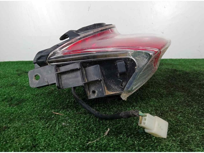 Recambio de luz central de freno para honda pcx referencia OEM IAM 33710KWN901  