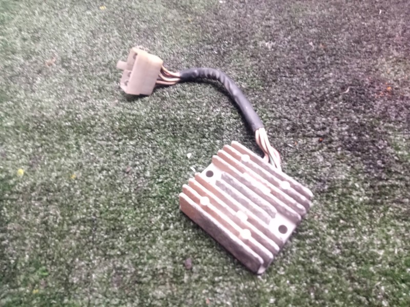 Recambio de modulo electronico para yamaha xj 550 / 650 / 750 referencia OEM IAM   