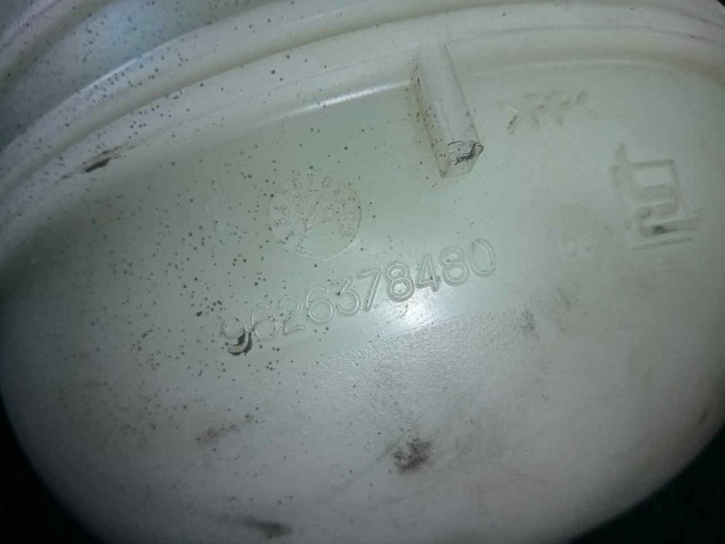 Recambio de deposito expansion para peugeot 206 berlina 1.4 referencia OEM IAM 9626378480  