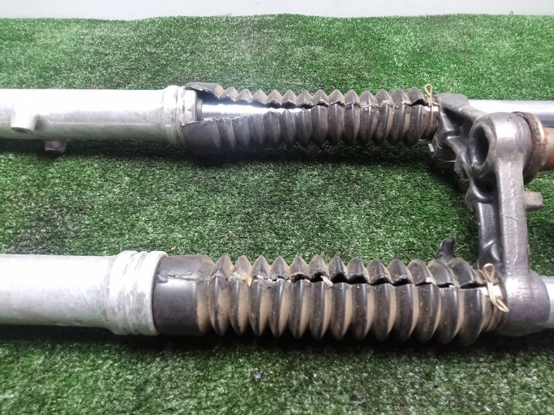 Recambio de horquilla para yamaha 250 special referencia OEM IAM   
