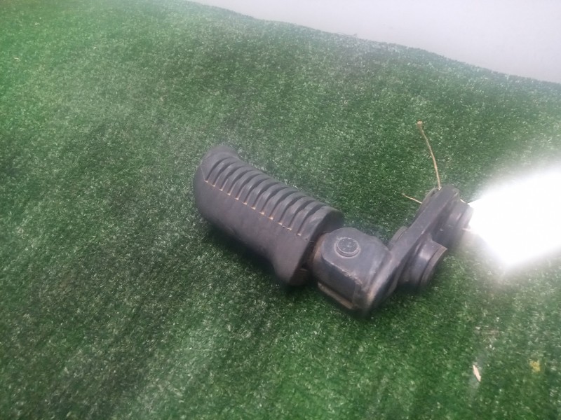 Recambio de posapie para yamaha 250 special referencia OEM IAM  DELANTERO DERECHO