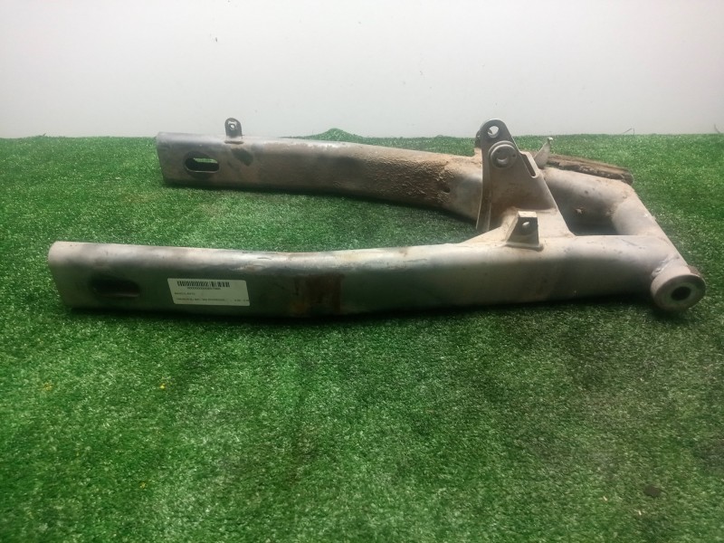 Recambio de basculante para yamaha xj 600 / 900 diversion referencia OEM IAM   