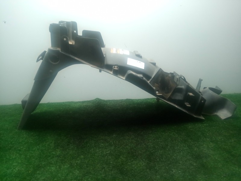 Recambio de guardabarros trasero para yamaha xj 600 / 900 diversion referencia OEM IAM  TARA 