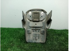Recambio de guardabarros trasero para suzuki gz 125/250 referencia OEM IAM  PORTAMATRICULA  2