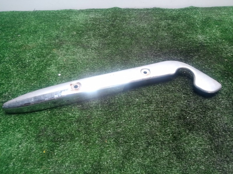 Recambio de molduras traseras para suzuki gz 125/250 referencia OEM IAM  DERECHA CROMADA