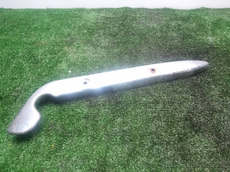 Recambio de molduras traseras para suzuki gz 125/250 referencia OEM IAM  IZQUIERDA CROMADA